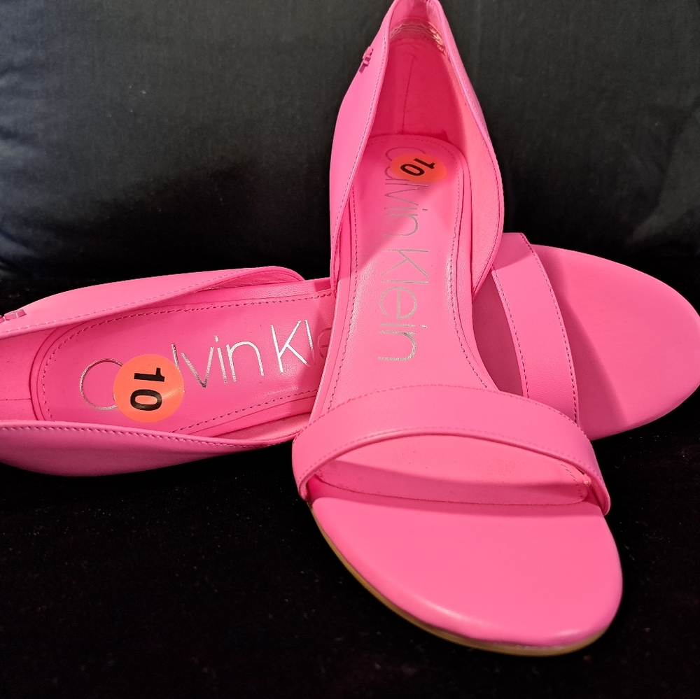Brand New Pink Calvin klein 4 1/2 heels